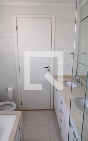 Apartamento à venda com 191m², 4 quartos e 4 vagasQuarto 4 - Banheiro