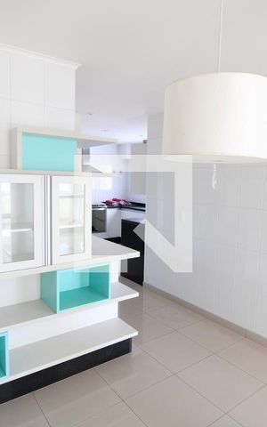 Apartamento à venda com 191m², 4 quartos e 4 vagasCozinha