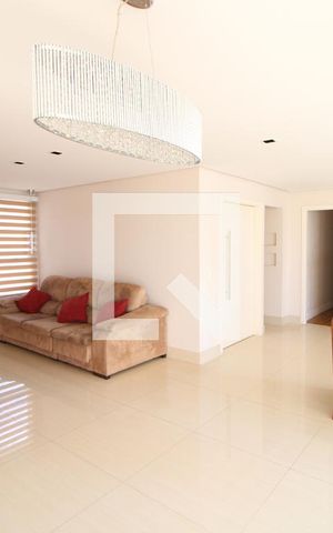 Apartamento à venda com 191m², 4 quartos e 4 vagasSala