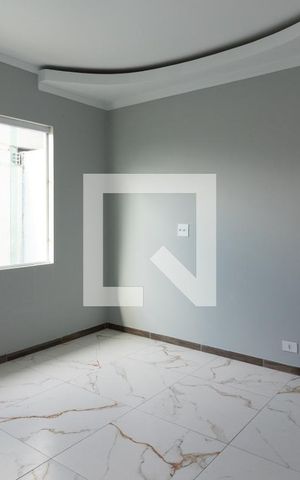 Casa à venda com 60m², 2 quartos e sem vaga Casa à venda com 60m², 2 quartos e sem vagaSala