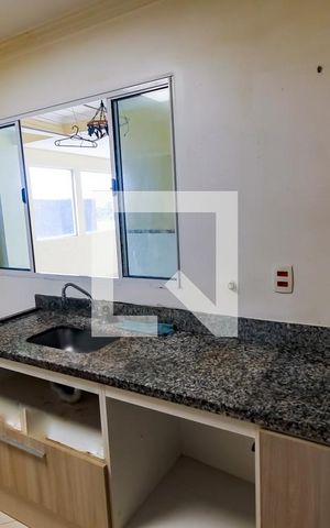Casa para alugar com 138m², 3 quartos e 3 vagas Casa para alugar com 138m², 3 quartos e 3 vagasCozinha - Armários