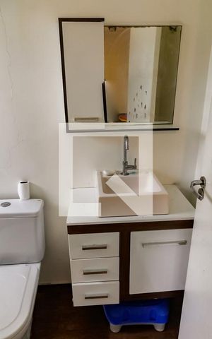 Casa para alugar com 138m², 3 quartos e 3 vagas Casa para alugar com 138m², 3 quartos e 3 vagasBanheiro da Suíte 2