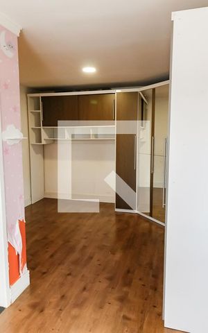 Casa para alugar com 138m², 3 quartos e 3 vagas Casa para alugar com 138m², 3 quartos e 3 vagasSuíte 1