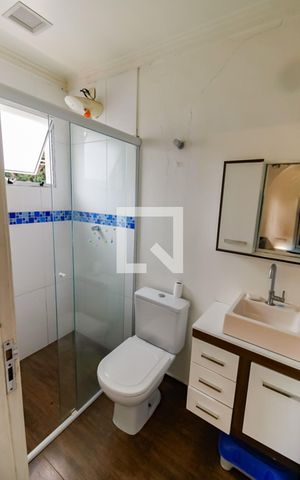 Casa para alugar com 138m², 3 quartos e 3 vagas Casa para alugar com 138m², 3 quartos e 3 vagasBanheiro da Suíte 2