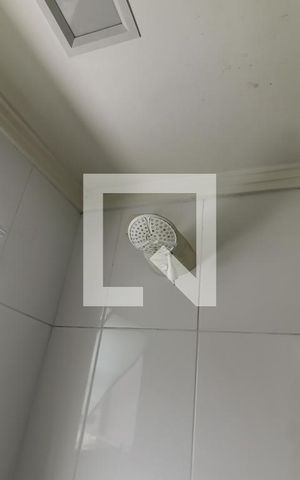 Casa para alugar com 138m², 3 quartos e 3 vagas Casa para alugar com 138m², 3 quartos e 3 vagasBanheiro da Suíte 1
