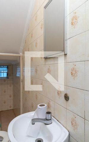 Casa à venda com 160m², 4 quartos e 2 vagasLavabo