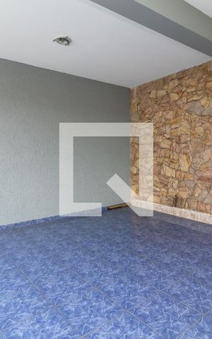 Casa à venda com 160m², 4 quartos e 2 vagasGaragem