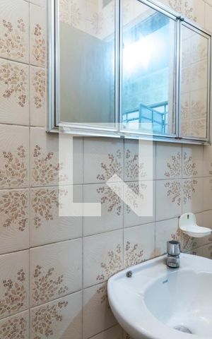Casa à venda com 160m², 4 quartos e 2 vagasBanheiro de Serviço