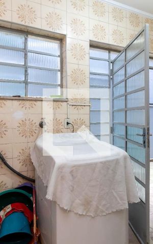 Casa à venda com 160m², 4 quartos e 2 vagasÁrea de Serviço