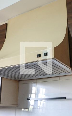 Casa à venda com 190m², 3 quartos e 3 vagas Casa à venda com 190m², 3 quartos e 3 vagasCozinha