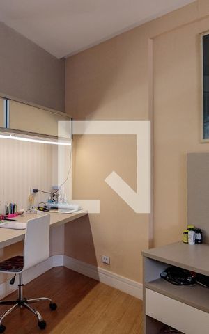 Casa à venda com 700m², 5 quartos e 5 vagas Casa à venda com 700m², 5 quartos e 5 vagasSuíte 5
