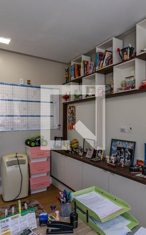 Casa à venda com 700m², 5 quartos e 5 vagas Casa à venda com 700m², 5 quartos e 5 vagasSuíte 2