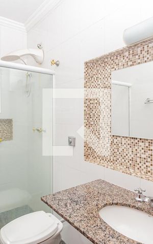 Casa à venda com 300m², 3 quartos e 5 vagas Casa à venda com 300m², 3 quartos e 5 vagasBanheiro