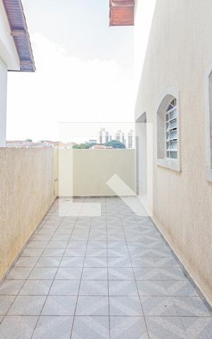 Casa à venda com 300m², 3 quartos e 5 vagas Casa à venda com 300m², 3 quartos e 5 vagasQuintal