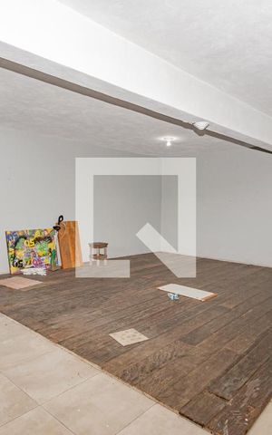 Casa à venda com 300m², 3 quartos e 5 vagas Casa à venda com 300m², 3 quartos e 5 vagasÁrea comum