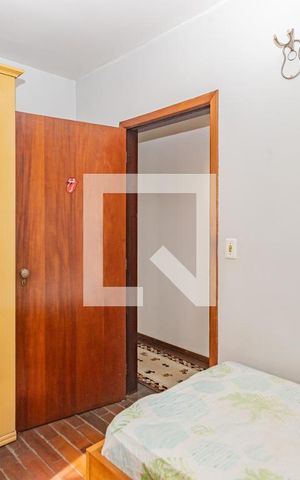 Casa à venda com 300m², 3 quartos e 5 vagas Casa à venda com 300m², 3 quartos e 5 vagasQuarto 1