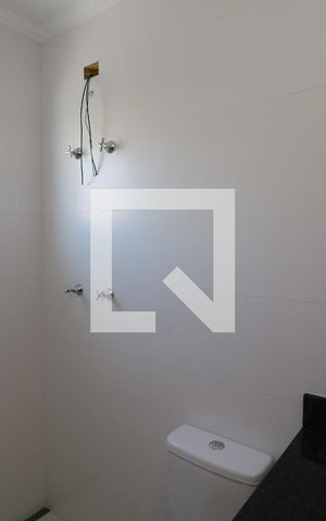 Casa à venda com 97m², 2 quartos e 4 vagasBanheiro da Suíte 2