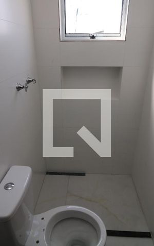 Casa à venda com 97m², 2 quartos e 4 vagasBanheiro da Suíte 1