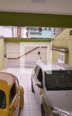 Casa à venda com 250m², 4 quartos e 4 vagasGaragem