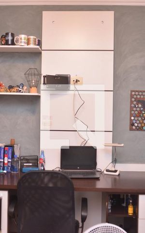 Casa à venda com 250m², 4 quartos e 4 vagasSuite 4