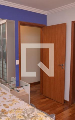 Casa à venda com 250m², 4 quartos e 4 vagasSuíte 3