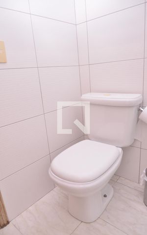 Casa à venda com 250m², 4 quartos e 4 vagasBanheiro Suíte 3