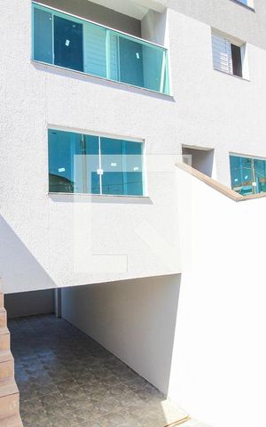 Casa à venda com 97m², 2 quartos e 4 vagas Casa à venda com 97m², 2 quartos e 4 vagasGaragem
