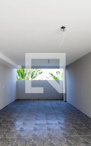Casa à venda com 97m², 2 quartos e 4 vagas Casa à venda com 97m², 2 quartos e 4 vagasGaragem