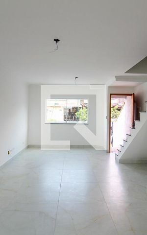 Casa à venda com 97m², 2 quartos e 4 vagas Casa à venda com 97m², 2 quartos e 4 vagasSala/Cozinha