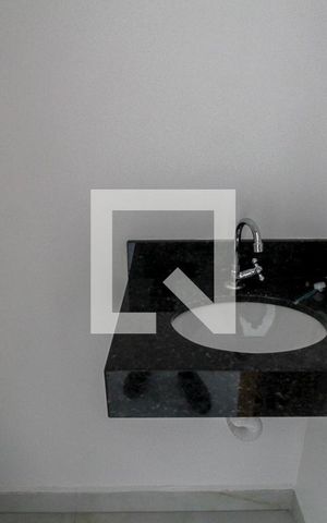 Casa à venda com 97m², 2 quartos e 4 vagas Casa à venda com 97m², 2 quartos e 4 vagasLavabo