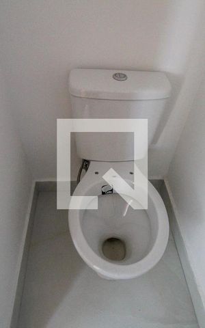 Casa à venda com 97m², 2 quartos e 4 vagas Casa à venda com 97m², 2 quartos e 4 vagasLavabo