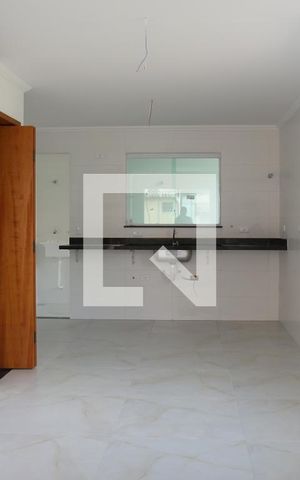 Casa à venda com 97m², 2 quartos e 4 vagasSala