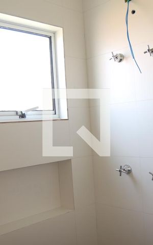 Casa à venda com 97m², 2 quartos e 4 vagasBanheiro da Suíte 1