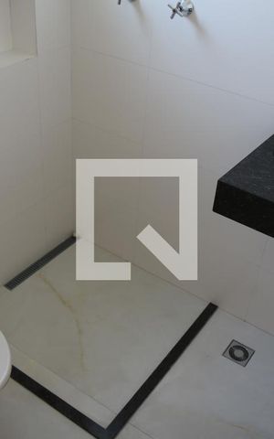 Casa à venda com 97m², 2 quartos e 4 vagasBanheiro da Suíte 1