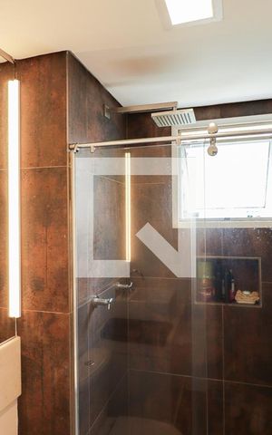 Apartamento para alugar com 83m², 2 quartos e 2 vagasBanheiro da Suite
