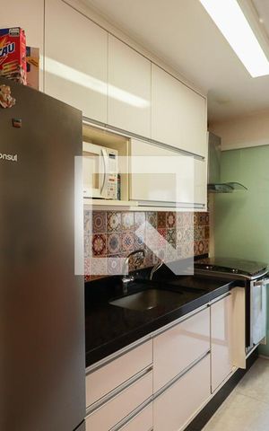 Apartamento para alugar com 83m², 2 quartos e 2 vagasCozinha e Área de Serviço