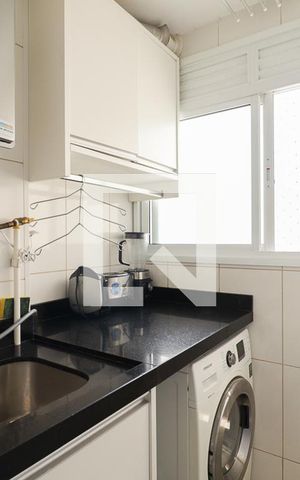 Apartamento para alugar com 83m², 2 quartos e 2 vagasCozinha e Área de Serviço