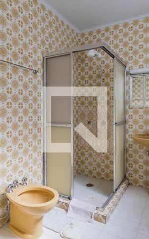 Casa para alugar com 219m², 3 quartos e 5 vagas Casa para alugar com 219m², 3 quartos e 5 vagasBanheiro Social