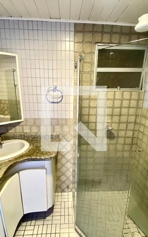 Apartamento para alugar com 58m², 1 quarto e 1 vaga Apartamento para alugar com 58m², 1 quarto e 1 vagaBanheiro da Suíte