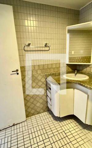 Apartamento para alugar com 58m², 1 quarto e 1 vaga Apartamento para alugar com 58m², 1 quarto e 1 vagaBanheiro da Suíte