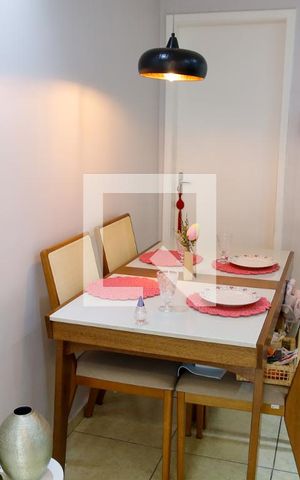 Apartamento à venda com 58m², 3 quartos e 1 vagasala