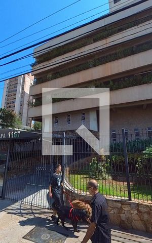 Apartamento para alugar com 55m², 2 quartos e 1 vaga Apartamento para alugar com 55m², 2 quartos e 1 vagaFachada