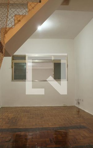 Casa à venda com 152m², 3 quartos e 2 vagasAcesso quartos