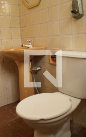 Casa à venda com 152m², 3 quartos e 2 vagasBanheiro 1