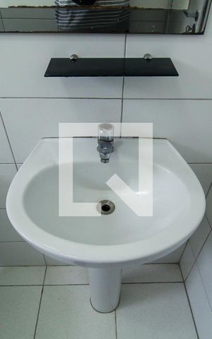 Apartamento para alugar com 50m², 2 quartos e 1 vaga Apartamento para alugar com 50m², 2 quartos e 1 vagaBanheiro