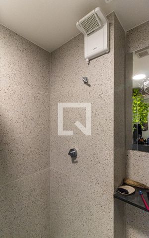 Studio à venda com 30m², 1 quarto e sem vagaSuíte - Banheiro - Chuveiro