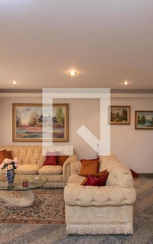 Apartamento à venda com 224m², 4 quartos e 4 vagas Apartamento à venda com 224m², 4 quartos e 4 vagasSala
