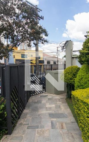 Apartamento à venda com 224m², 4 quartos e 4 vagas Apartamento à venda com 224m², 4 quartos e 4 vagasEntrada