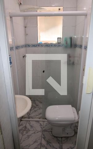 Casa à venda com 220m², 4 quartos e 1 vagaBanheiro