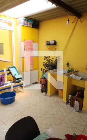Casa à venda com 220m², 4 quartos e 1 vagaCasa 2 - Área de Serviço